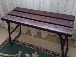 Прочная, компактная складная скамья