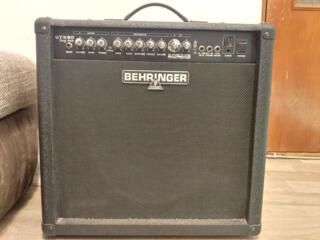 Гитарный комбоусилитель Behringer GTX60 (60 Вт)