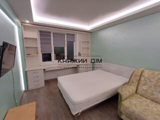 Пропонується на оренду 2-х кімнатна квартира на вул. Голосіївська 6. .