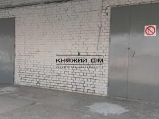 Оренда СКЛАДу 27,7 кв.м. висота 4,2 м, розпашні ворота, капітальна ...