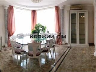 Срочно!!!Продам 4-х. комнатную, 2х-уровневую квартиру в историческом .