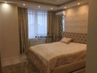 Продажа Шикарной 4-х к квартиры по Драгоманова 4а, 104/75/22 кв. м, ..