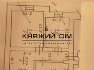 Продажа отличной квартиры под офис на Липках, ул. ...