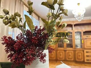 Пропонується на продаж 2-х кімнатна квартира на Позняках пр-кт Петра .