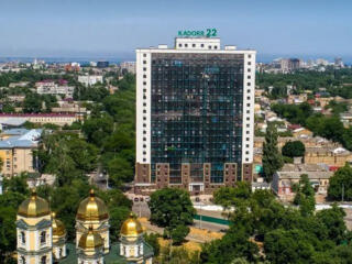 Квартира в новом доме с красивым видом на город и море.