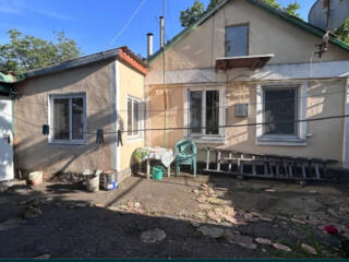 Продам  часть дома  в Малиновском районе