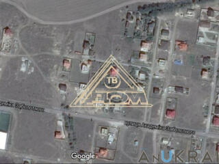 Участок 7,8 соток в с. Лески.