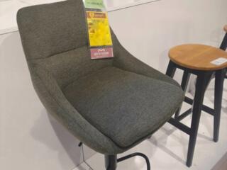 Барный стул для бровиста / мастера красоты