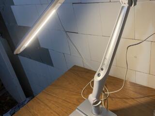 ПРОДАМ LED-лампу «Green Lighting» НОВАЯ