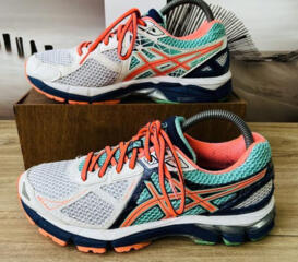 Кроссовки Asics оригинал размер 41