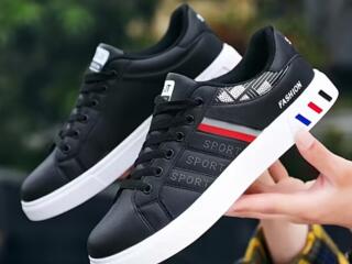 Мужские низкие кроссовки новые размер 42