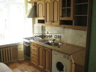 БЕЗ КОМИССИИ!!! Продажа отличной 3-ой квартиры в самом центре города .