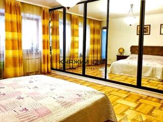 Продаж 3 комнатная раздельная квартира на Оболони по проспекту Героев 