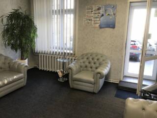 К продаже предлагается офис в центре города. 1- этаж. Хорошее место, .