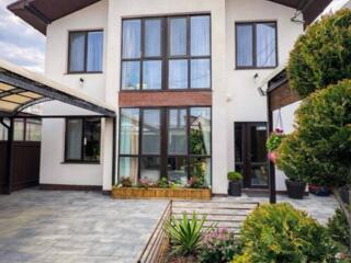 Продаётся уютный двухэтажный дом на Таирово общей площадью 100 м², ...