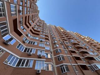 В продаже коммерческое помещение в жилом комплексе "Real ...