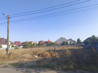 Предлагается к продаже участок в Лесках. Общая площадь 7 соток, ...