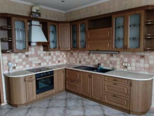 Продается светлая и уютная 3-комнатная квартира в одном из самых ...