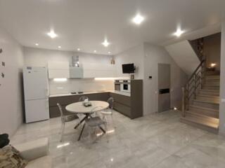 В продаже современный таунхаус в Черноморке. Закрытая охраняемая ...