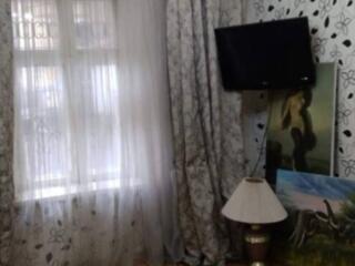 Продается 1-комнатная квартира на ул. Дегтярная / пл. Льва Толстого. .