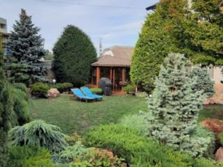 Красивый хозяйский дом на большом участке, 10 ст. Большого Фонтана!