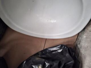 Продам белую раковину в отличном состоянии.