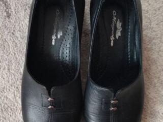 Продам туфли, шлепки б/у 37 размер, Босоножки новые 36 размер