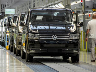 Мужская работа в Словакии на заводе Volkswagen