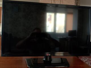 Продам телевизор LG 32 дюйма