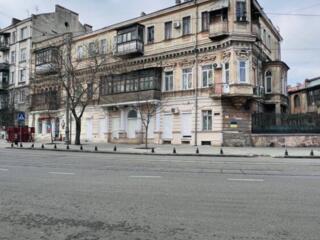 Продам двухкомнатную квартиру в районе Дерибасовской