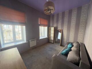 Продам однокомнатную квартиру в центре Одессы,