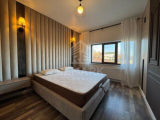 Casa cu priveliște spre oraș în zona foarte liniștită - Suprafață ...