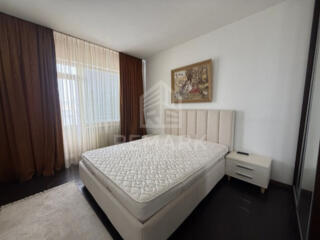 Apartament  vis-vis de Sisters cu terasă de 80 mp.  - Suprafața de ...