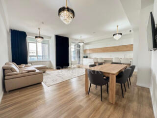 Penthouse de lux cu 4 camere la Oasis! Suprafața de 130 mp. 4 camere .