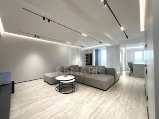 Chirie apartament de lux chiar la intrarea în parcul Valea ...