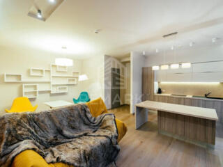 Chirie apartament în complexul Crown Plaza Park, ultracentral, ...