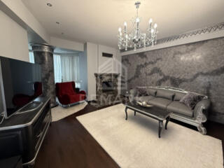 De închiriat apartament în ULTRA CENTRUL capitalei cu 2 locuri de ...