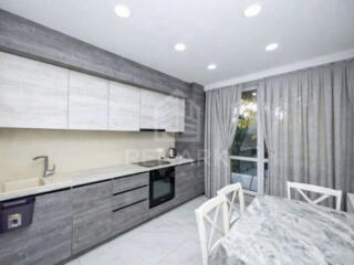 Chirie pe Bd. Alba Iulia cu 2 dormitoare în bloc nou! Suprafața de ...