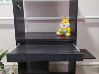 Продам компьютерный стол. Самовывоз