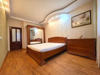 От собственника 3-комнатная квартира в Центре Ботаники в новострое.