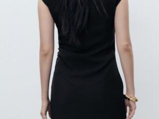 Продам стильное чёрное платье миди от Mango.