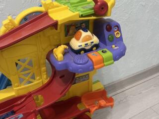 Автотрек с машинкой. Звук, свет