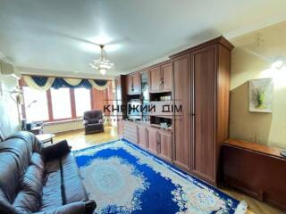 Оренда 2-х к.кв. провулок Іпсилантієвський 3, метро Арсенальна 7 ...