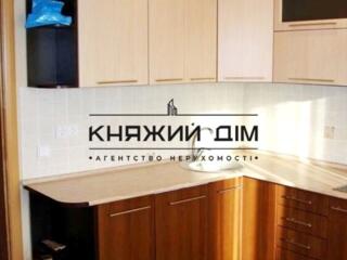 Продаж 1 кімнатної квартири на Мінській по вул. М. Тимошенко 15Г. ...