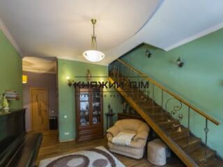 Продажа 4-х. комнатной, 3-уровневой квартиры в историческом районе ...