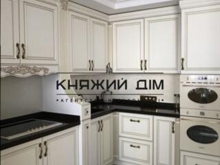 3 комнатная квартира,ул.Пчелки 5. Площадь:  120 м2.  13/26 этажного ..