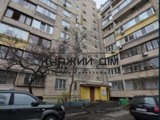 Продаж 2-кімнатної квартири на Троєщені по вул Оноре де Бальзака, 50. 