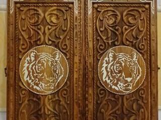 Нарды ореховые резные картина Тигры Белые эксклюзив!