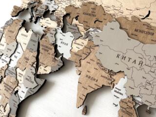 Деревянная карта мира