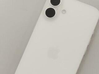 Apple iPhone 16 Plus 128GB (Белый)